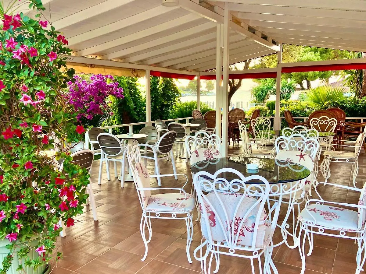 Hotel Vila Park Bujari Ksamil Albania