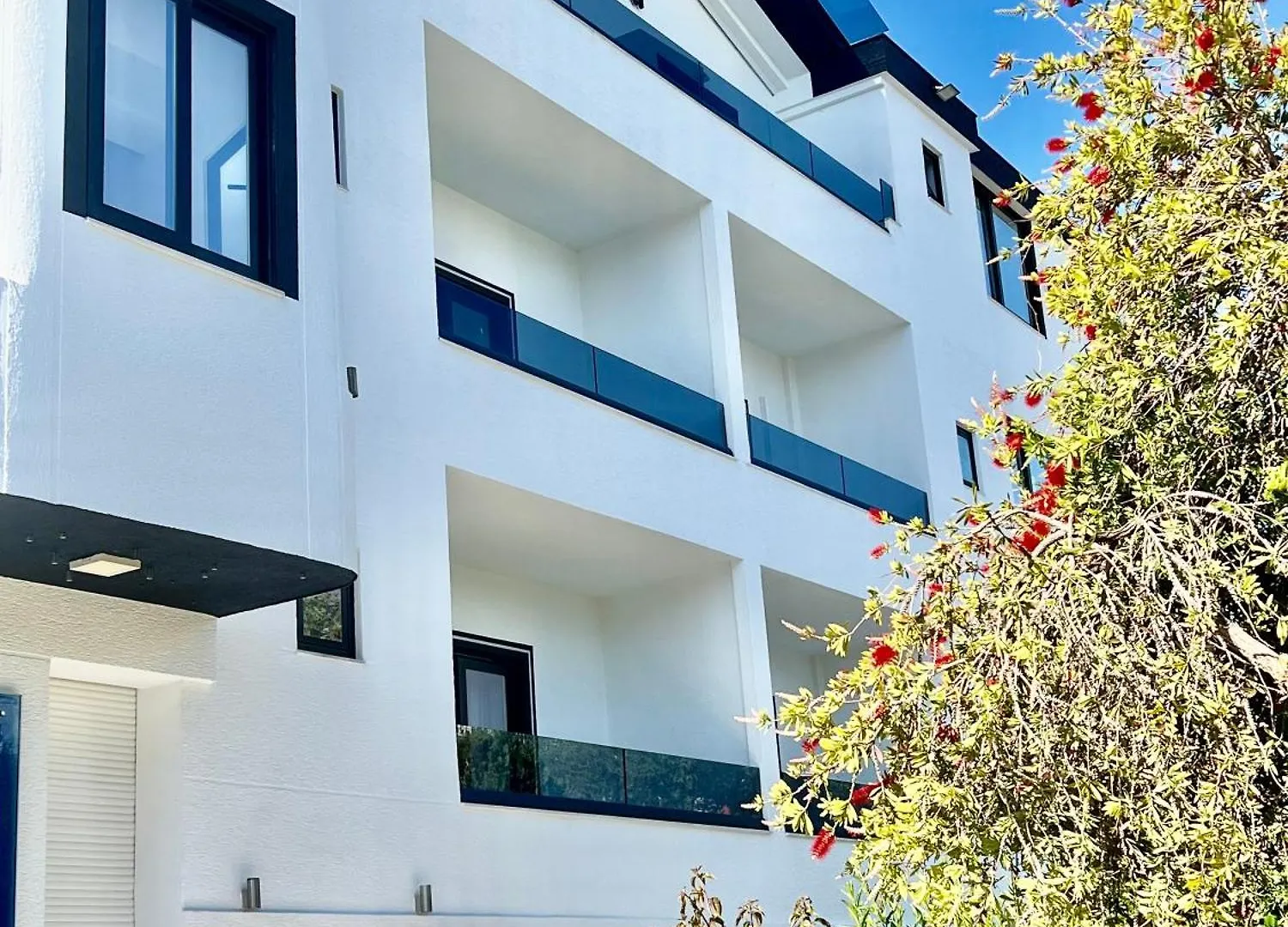 Hotel Vila Park Bujari Ксамил