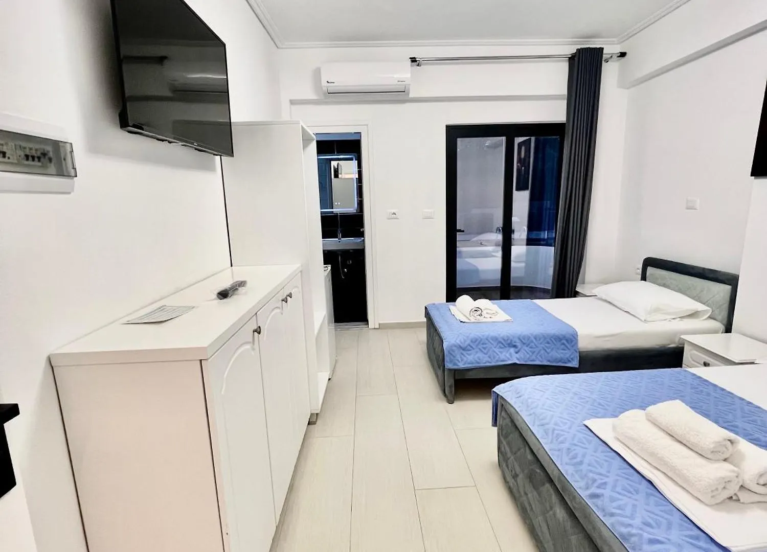 Hotel Vila Park Bujari Ксамил