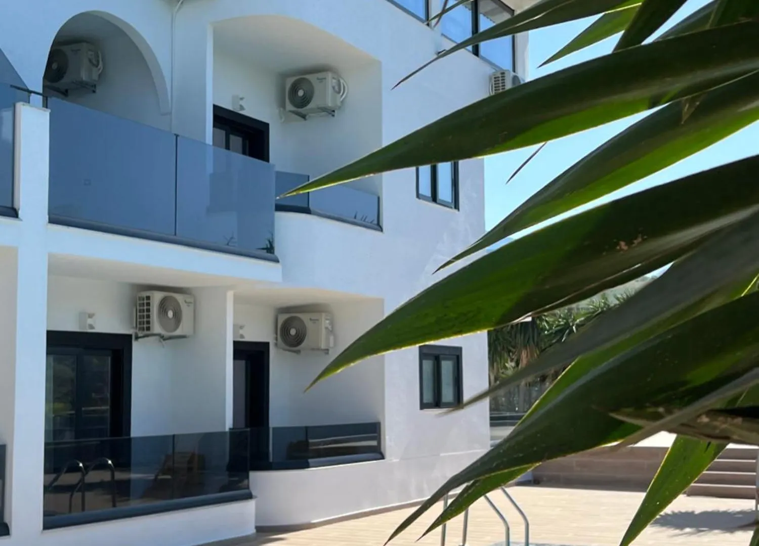 ***  Hotel Vila Park Bujari Ксамил Албания